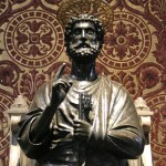 Statua di san Pietro - Arnolfo di Cambio, sec. XIII. Vaticano, basilica di San Pietro.